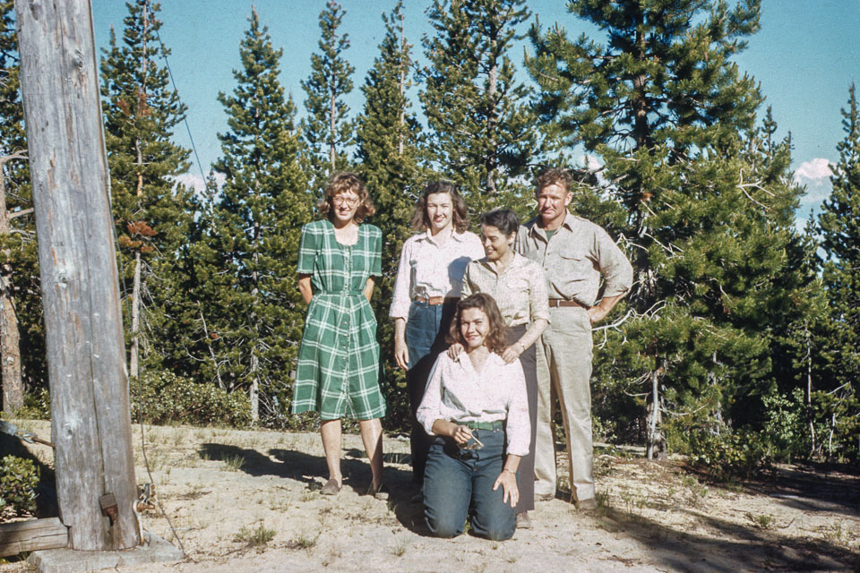 Davis Mountain - Mom, Leah, & Don with two women I presume are at Leah's camp