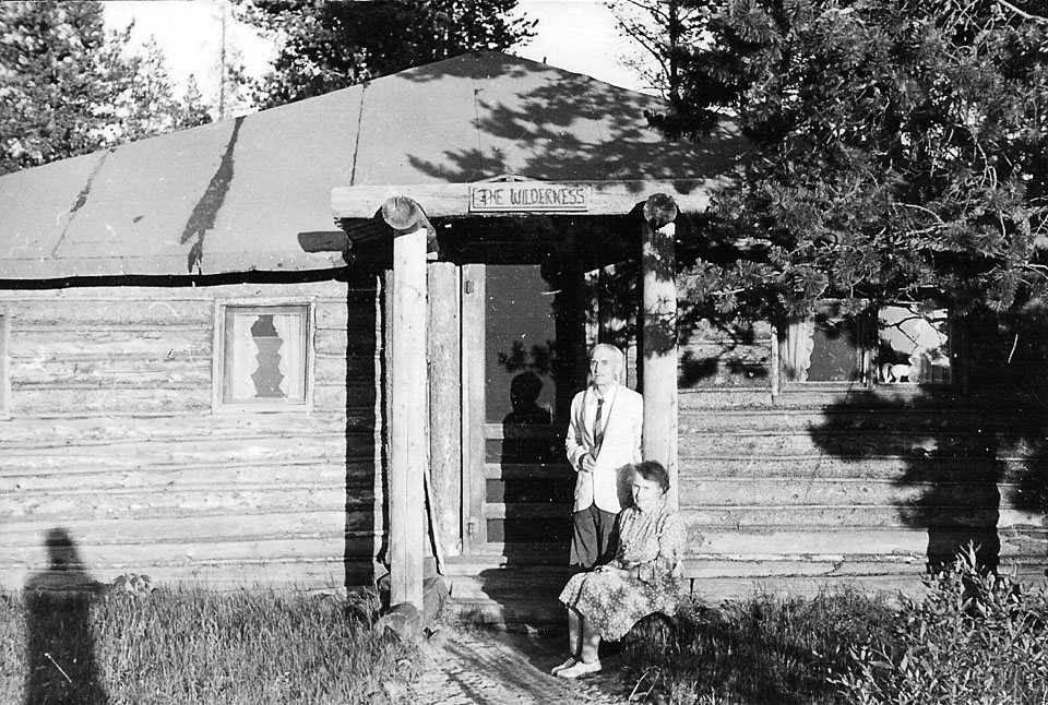 Henry Clinton and Fannie Macnab Collins at The Wilderness