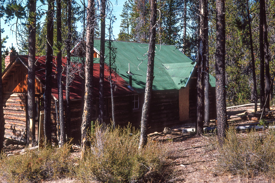 Dad's log house - 1973