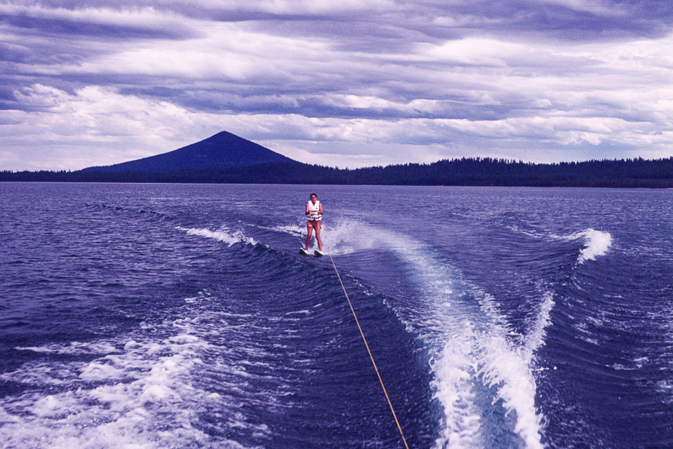 Jamie waterskiing