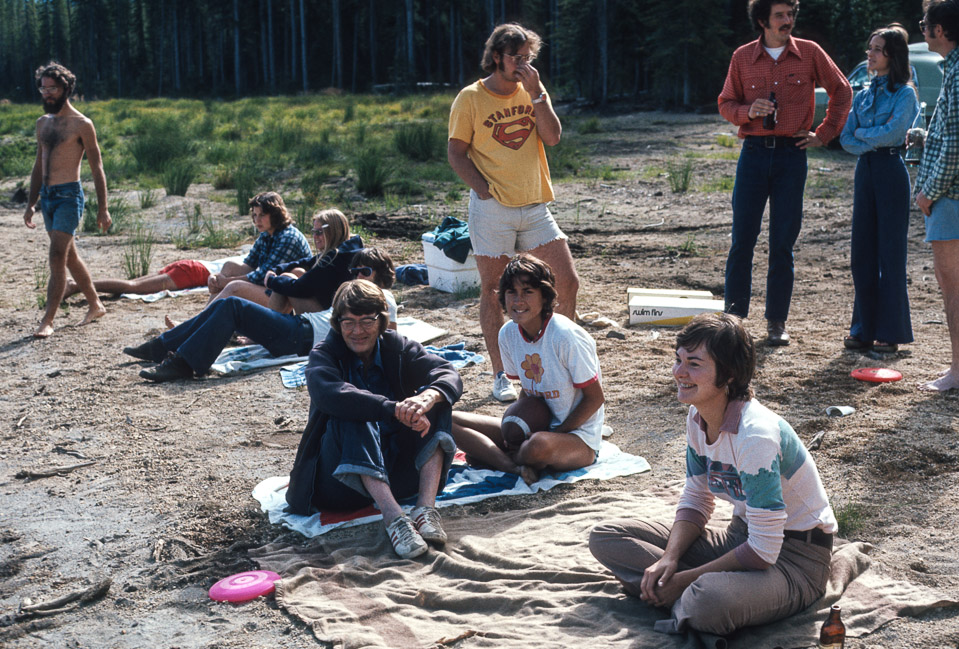 Standing:  Rik Jensen, Bill, Mike & Linda Fredrickson, and Jim.  Sitting:  Jeannie, Sue & Ed Sale, Mom, Tammy Murray, and Kathy