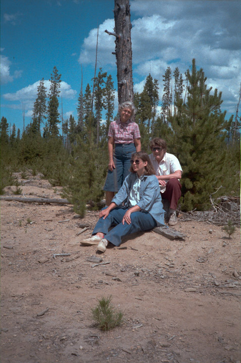 Elsie Jensen, Jeannie, and Mom at Jeff's Tree Farm