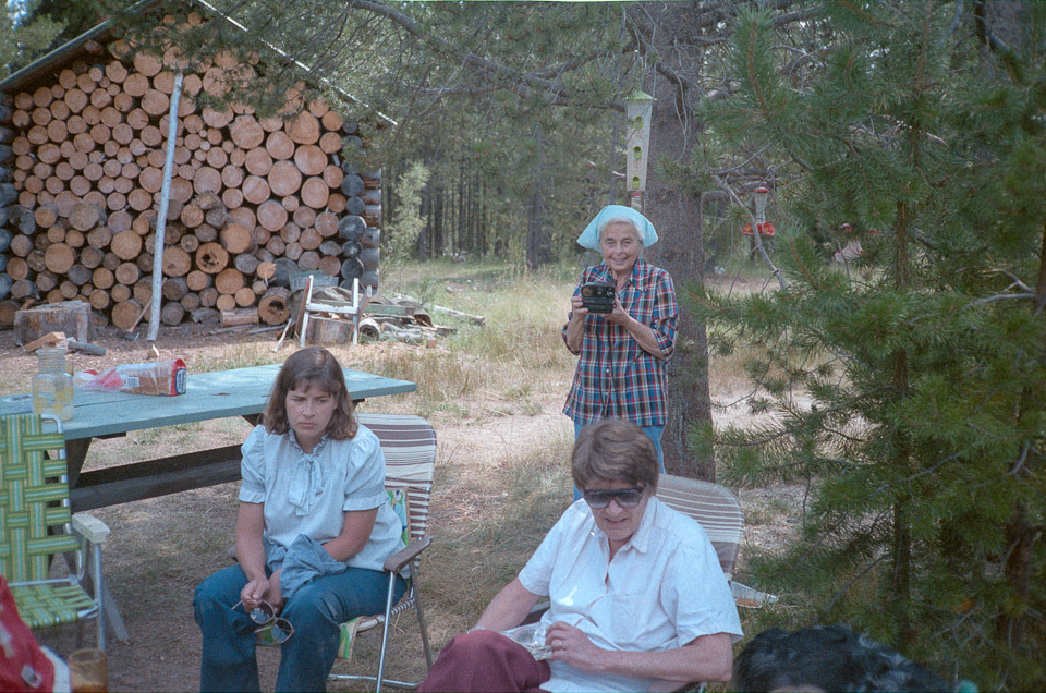 Jeannie, Mom, and Leah at the Menefee place