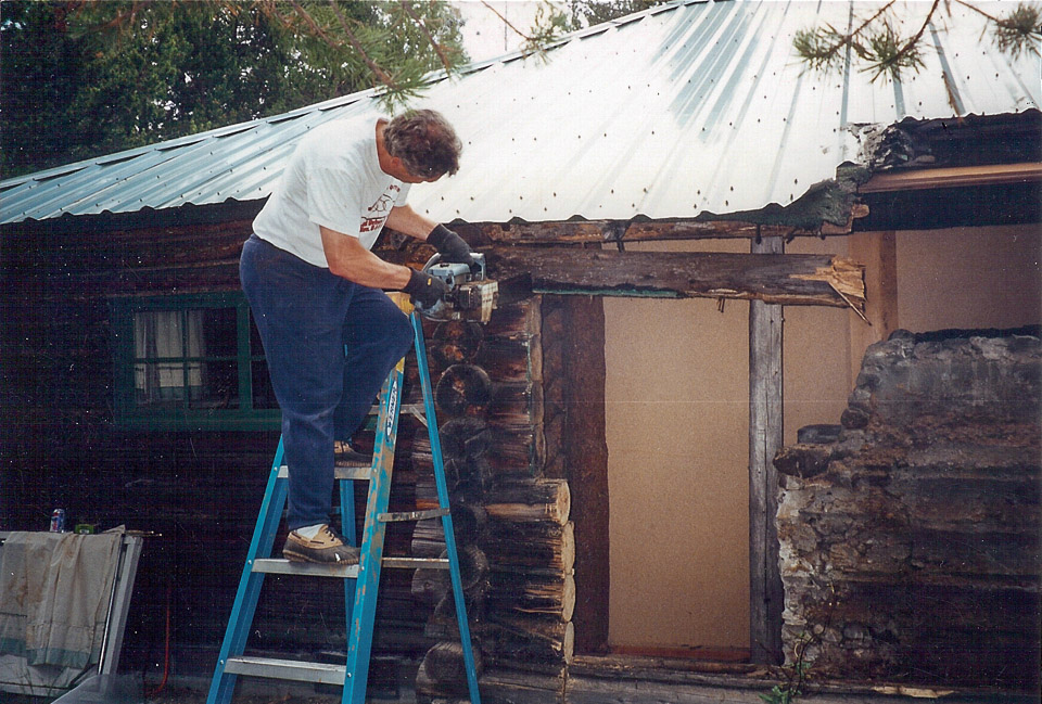 Repairing damaged wall